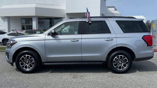 ICONIC SILVER METALLIC 2024 Ford Expedition XLT