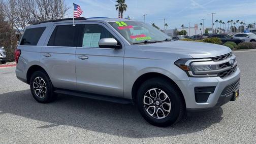 ICONIC SILVER METALLIC 2024 Ford Expedition XLT