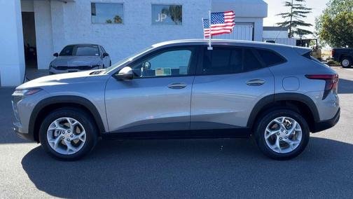 Sterling Gray Metallic 2024 Chevrolet Trax LS