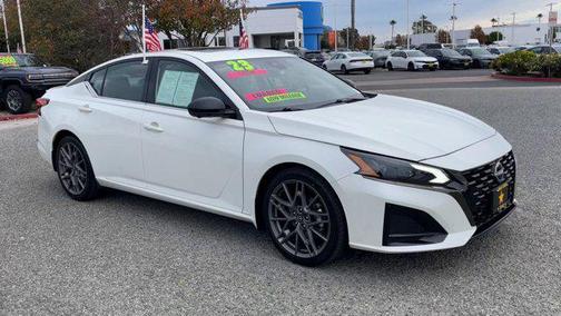 2023 Nissan Altima SR VC-Turbo FWD