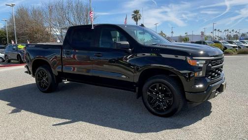 2025 Chevrolet Silverado 1500 Custom