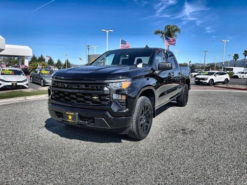 2025 Chevrolet Silverado 1500 Custom
