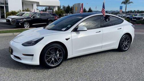 2022 Tesla Model 3 Standard Range