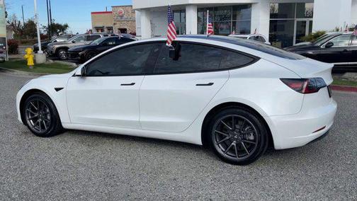 2022 Tesla Model 3 Standard Range