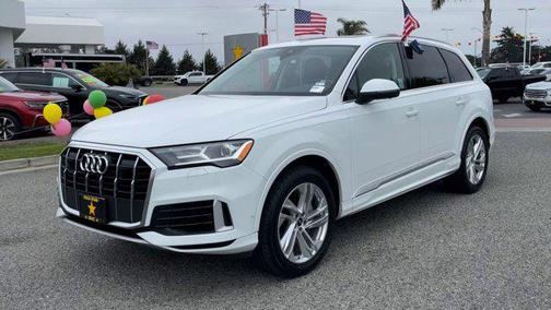 2023 Audi Q7 55 Premium Plus