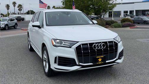 2023 Audi Q7 55 Premium Plus