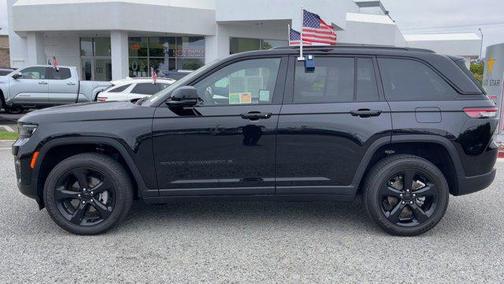 2023 Jeep Grand Cherokee Altitude