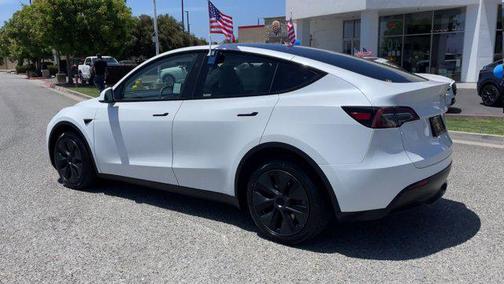 2024 Tesla Model Y Long Range Dual Motor All-Wheel Drive