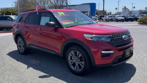 RAPID RED MET TINTED CC 2024 Ford Explorer XLT