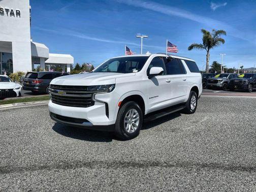 2023 Chevrolet Suburban LT