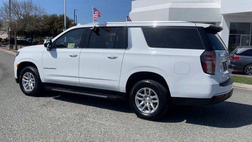 2023 Chevrolet Suburban LT