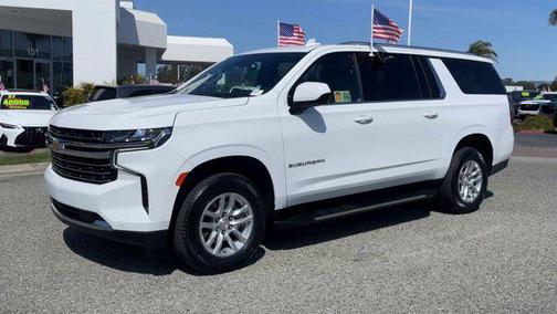 2023 Chevrolet Suburban LT