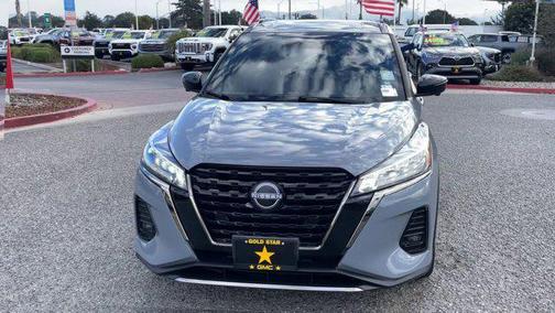 2023 Nissan Kicks SR