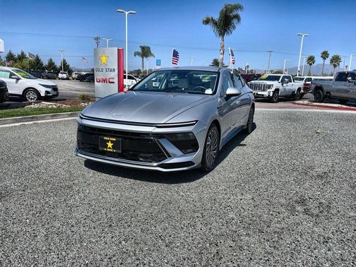 Aero Silver 2025 Hyundai SONATA Hybrid SE