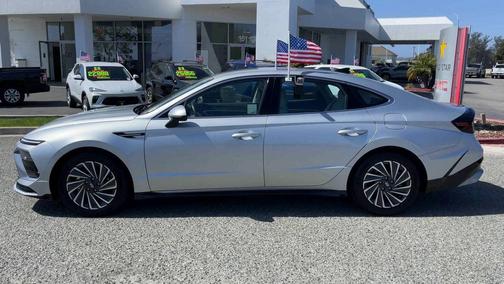 Aero Silver 2025 Hyundai SONATA Hybrid SE