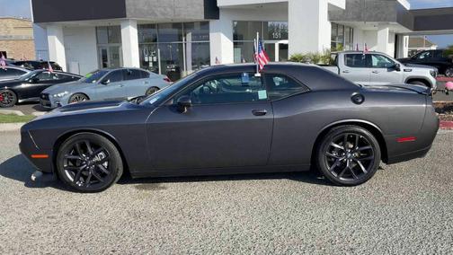 Granite Pearlcoat 2022 Dodge Challenger R/T