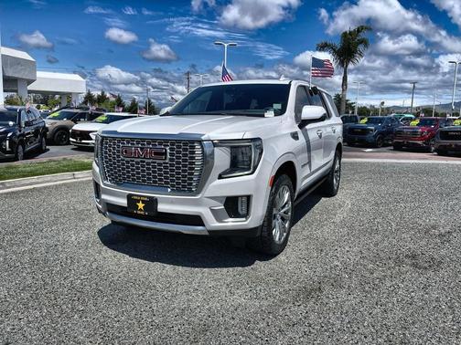 White Frost Tricoat 2024 GMC Yukon Denali