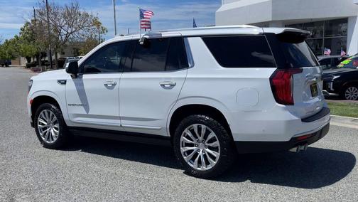 White Frost Tricoat 2024 GMC Yukon Denali