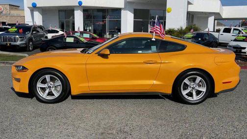 2022 Ford Mustang EcoBoost