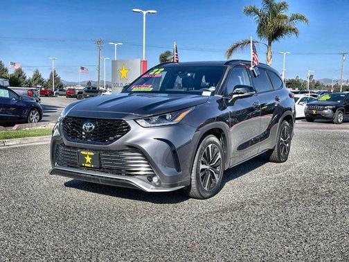 2022 Toyota Highlander XSE