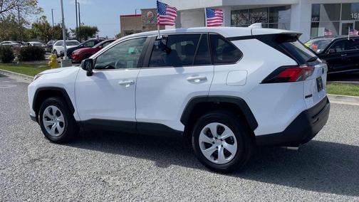 Ice Cap 2025 Toyota RAV4 LE