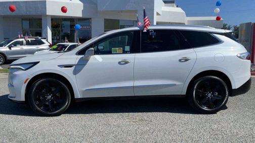 2024 Buick Enclave Essence FWD