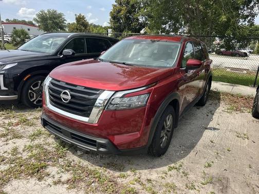 Scarlet Ember 2025 Nissan Pathfinder SV