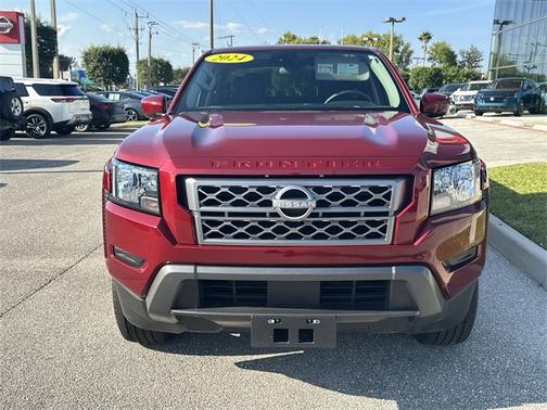 2024 Nissan Frontier SV
