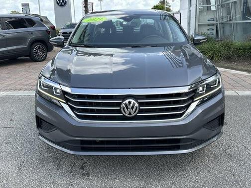 2021 Volkswagen Passat 2.0T SE