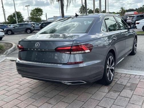 2021 Volkswagen Passat 2.0T SE