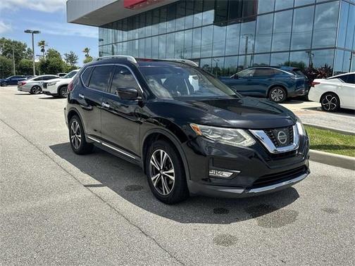 2017 Nissan Rogue SL
