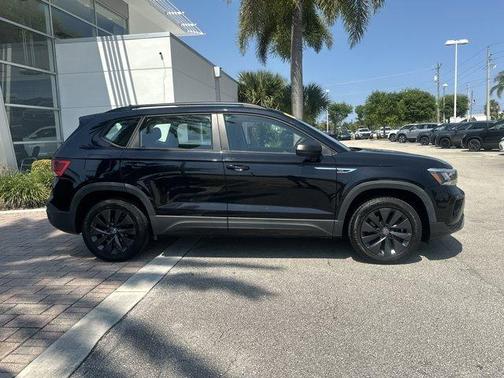2022 Volkswagen Taos 1.5T S