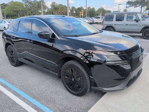 Black 2025 Nissan Murano SV