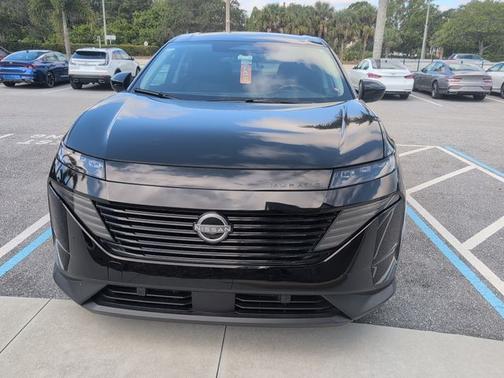 Black 2025 Nissan Murano SV