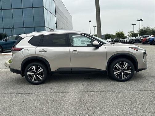 2025 Nissan Rogue SL