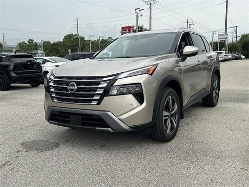 2025 Nissan Rogue SL