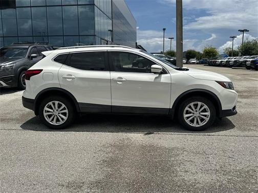 2018 Nissan Rogue Sport SV