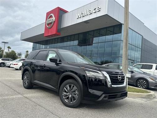 2025 Nissan Pathfinder S