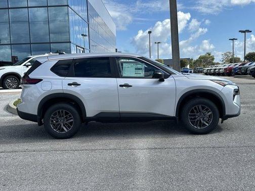 2025 Nissan Rogue S