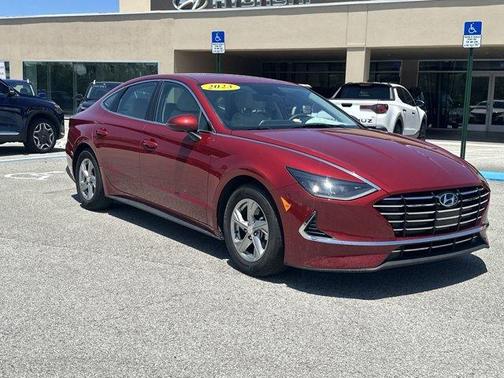 2023 Hyundai SONATA SE