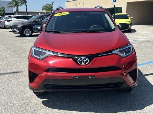 2016 Toyota RAV4 LE