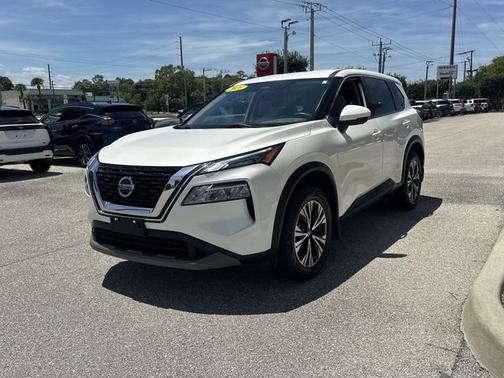 White 2021 Nissan Rogue SV