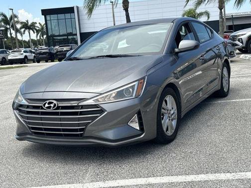 2019 Hyundai ELANTRA SEL