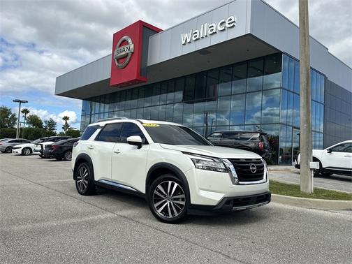 2024 Nissan Pathfinder Platinum