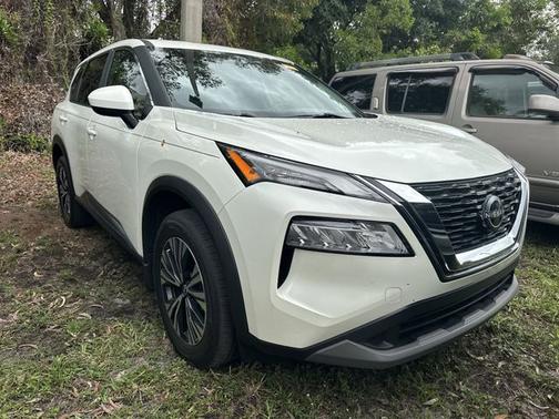 White 2023 Nissan Rogue SV