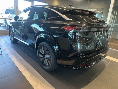 2025 Nissan ARIYA EVOLVE+