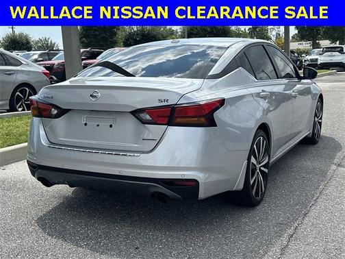 2022 Nissan Altima 2.0 SR