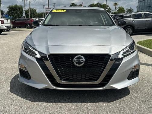 2022 Nissan Altima 2.0 SR