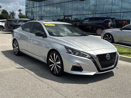 2022 Nissan Altima 2.0 SR