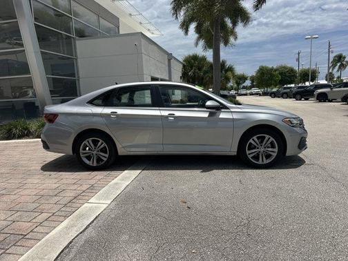 2022 Volkswagen Jetta 1.5T SE